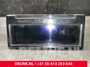 Gebruikte Display Interieur Volvo C70 (MC) 2.5 T5 20V Prijs € 30,00 Margeregeling aangeboden door van Deijne Onderdelen Uden B.V.