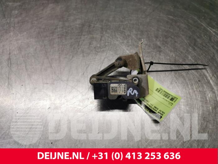 Volvo XC60 Xenon height adjustment O87341