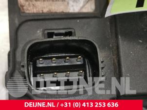 Volvo V70 Deurslot Mechaniek 4Deurs links-voor O87462 foto 3