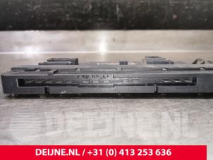 Gebruikte Comfort Module Mercedes Sprinter 3,5t (906.63) 311 CDI 16V Prijs € 121,00 Inclusief btw aangeboden door van Deijne Onderdelen Uden B.V.