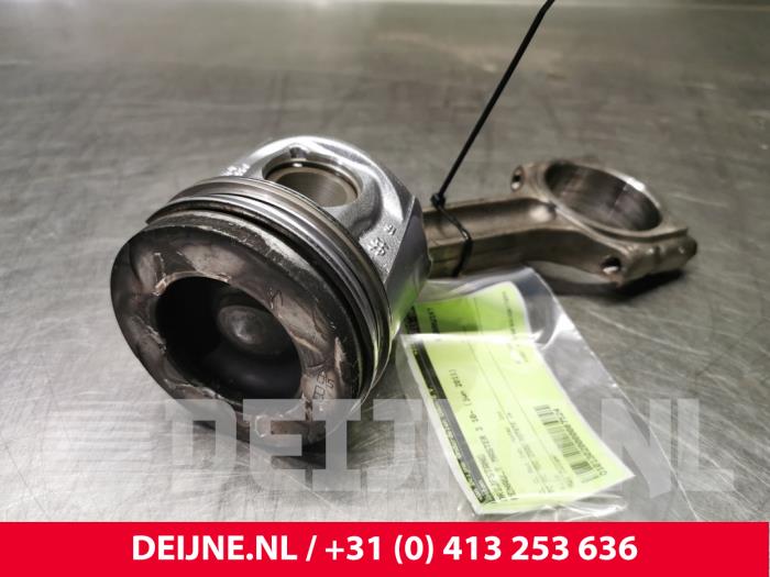 Renault Master Pleuelstange O87527