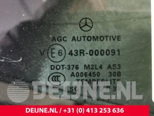 Mercedes ML-Klasse Extra window 4-door, right O87632 photo 2