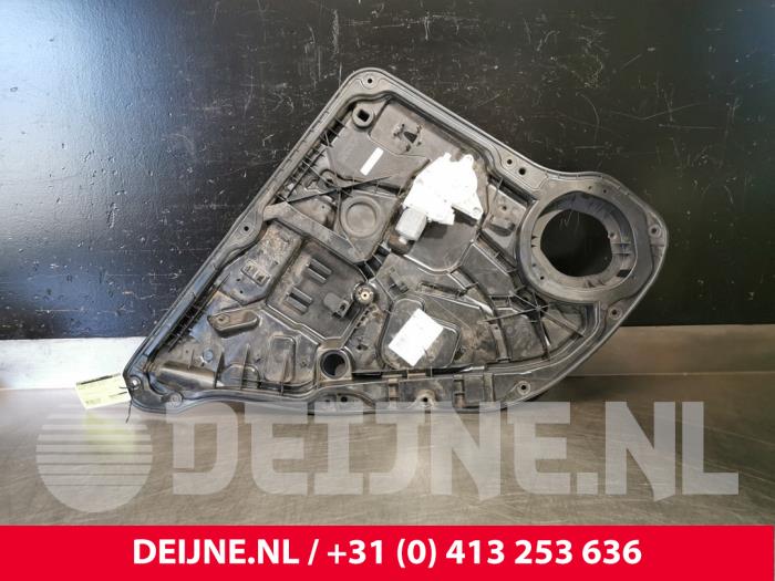 Mercedes ML-Klasse Rear door window mechanism 4-door, left O87645