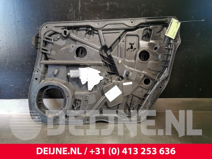 Mercedes ML-Klasse Window mechanism 4-door, front right O87648