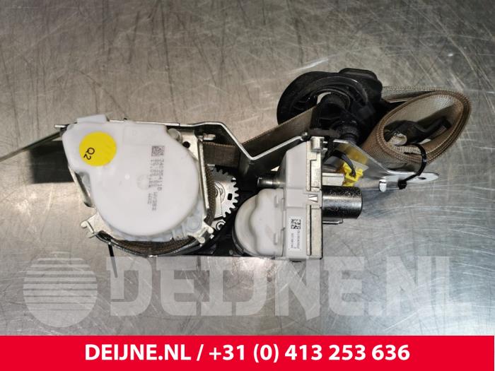 Mercedes ML-Klasse Front seatbelt, right O87655