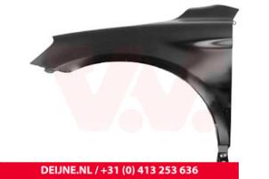Nieuwe Voorscherm links Volvo XC60 Prijs € 125,84 Inclusief btw aangeboden door van Deijne Onderdelen Uden B.V.