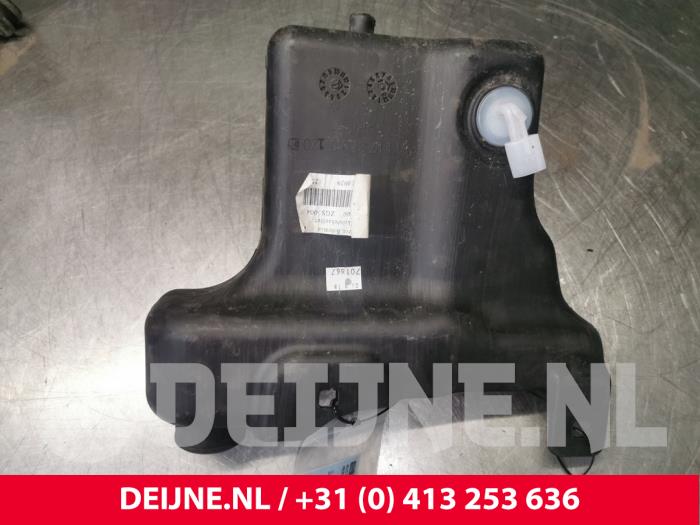 Mercedes Vito Ruitensproeiertank voor O87887