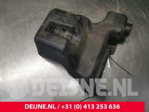 Mercedes Vito Scheibensprühertank vorne O87887 foto 3