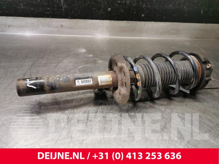 Skoda Octavia Stoßdämpferstrebe links vorne O87919