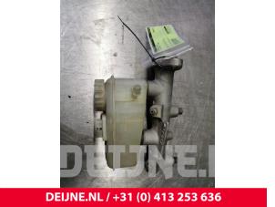 Volvo 9-Serie Master cylinder O87945 photo 2