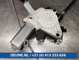 Mercedes SLK-Klasse 11- Window mechanism 2-door, front left O88204 photo 2