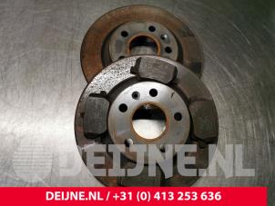 Volvo XC40 Bremsscheibe + Bremsklotz hinten O88248 foto 3