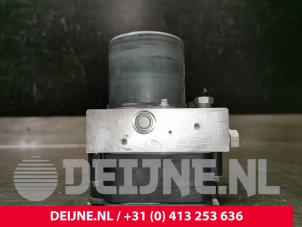 Volvo XC40 ABS Pomp O88274 foto 3