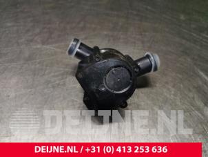 Volvo XC40 Zusätzliche Wasserpumpe O88296 foto 3