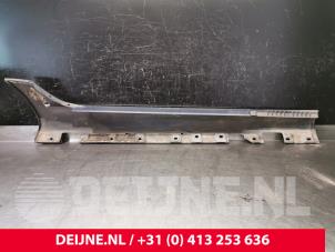 Mercedes SLK-Klasse 11- Side skirt, left O88327 photo 2
