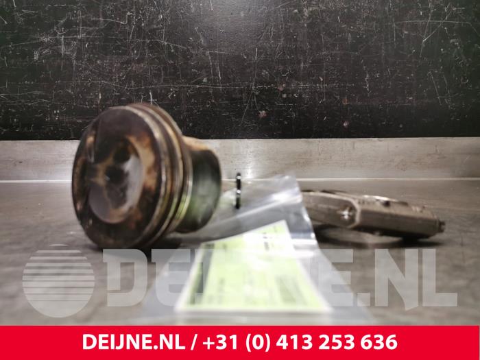 Gebruikte Zuiger Volkswagen Golf Prijs € 48,40 Inclusief btw aangeboden door van Deijne Onderdelen Uden B.V.