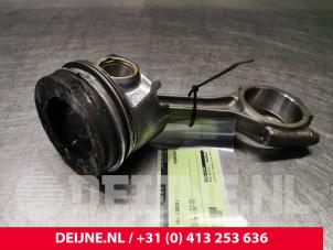Volkswagen Transporter Zuiger O88480 foto 3