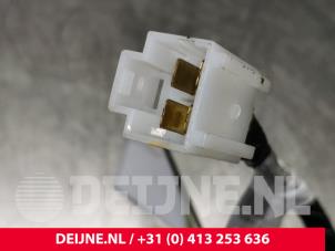 Nissan NV200 Heizung Widerstand O88508 foto 3