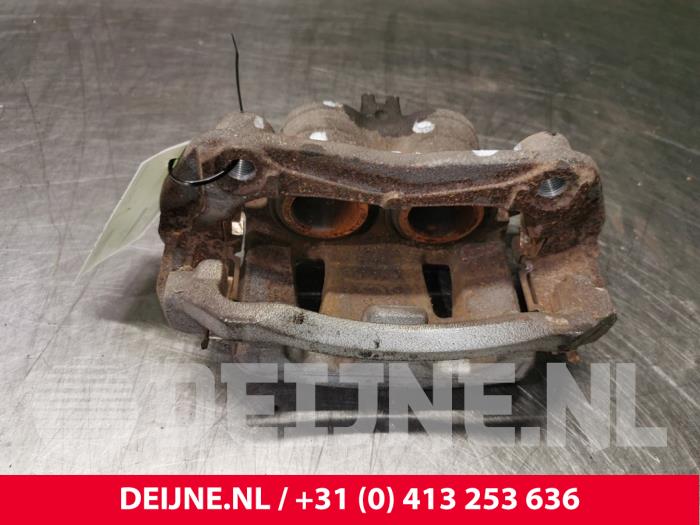 Nissan NV200 Remklauw (Tang) links-voor O88527