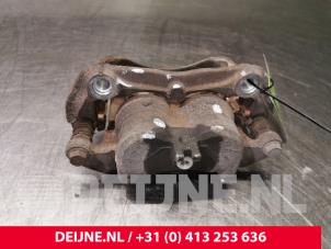 Nissan NV200 Bremszange links vorne O88527 foto 2