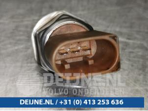 Volkswagen Scirocco Brandstofdruk sensor O88815 foto 2