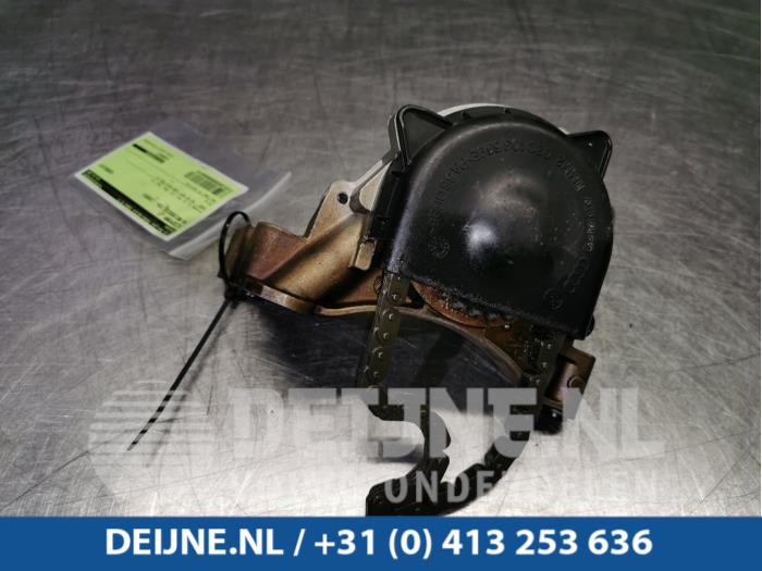Gebruikte Oliepomp Volkswagen Scirocco (137/13AD) 1.4 TSI 160 16V Prijs € 49,00 Margeregeling aangeboden door van Deijne Onderdelen Uden B.V.