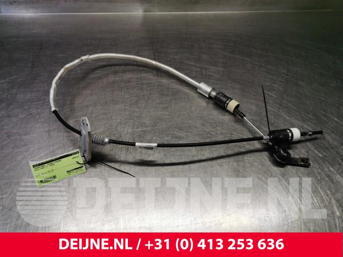 Gebruikte Schakelkabel Versnellingsbak Volvo XC60 II (UZ) 2.0 D4 16V AWD Prijs € 100,00 Margeregeling aangeboden door van Deijne Onderdelen Uden B.V.