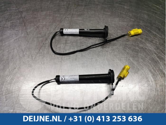 Popup Systeem Motorkap - Mercedes SLK-Klasse 11-