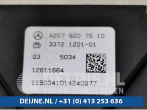 Mercedes SLK-Klasse 11- Convertible roof controller O88952 photo 3