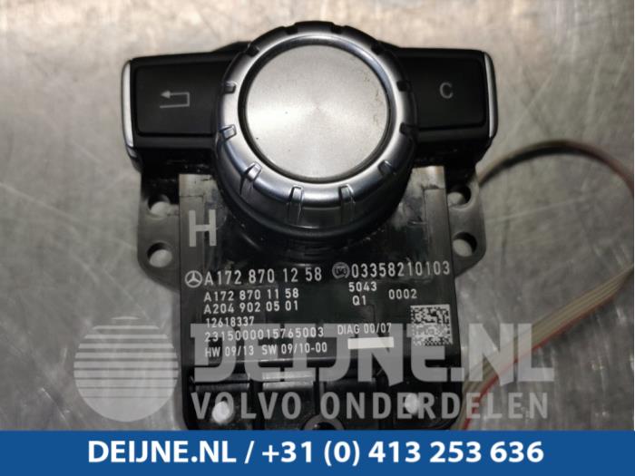 Mercedes SLK-Klasse 11- Regeleinheit Multi Media O88953