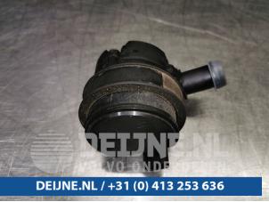 Mercedes SLK-Klasse 11- Additional water pump O88964 photo 2