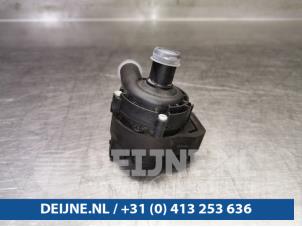 Mercedes SLK-Klasse 11- Additional water pump O88965 photo 3