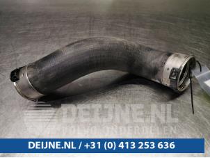 Gebruikte Intercooler Slang Mercedes SLK-Klasse 11- Prijs € 30,00 Margeregeling aangeboden door van Deijne Onderdelen Uden B.V.