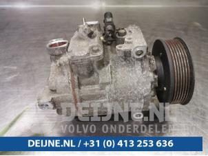 Gebruikte Aircopomp Porsche Cayenne (9PA) 3.2 V6 24V Prijs € 190,00 Margeregeling aangeboden door van Deijne Onderdelen Uden B.V.