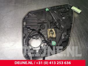 Volvo V40 Ruitmechaniek 4Deurs links-achter O89474 foto 2
