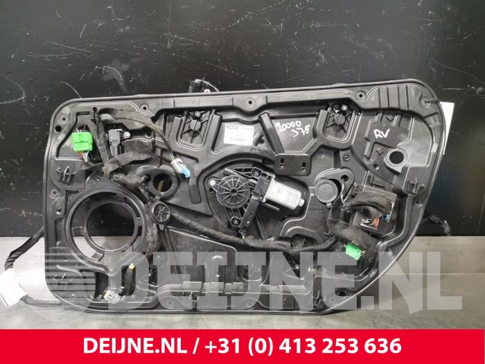 Volvo V40 Window mechanism 4-door, front right O89477