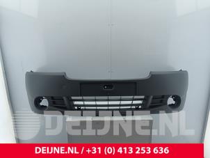 Opel Vivaro Front bumper O9990001219 photo 2