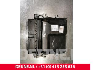 Volvo V40 Engine management computer O89687 photo 2