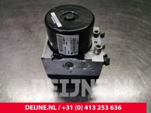 Volvo XC60 ABS Pomp O89704 foto 3