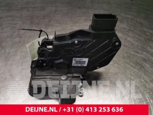 Volvo XC60 Türschlossmechanik 4-türig rechts hinten O89705 foto 2