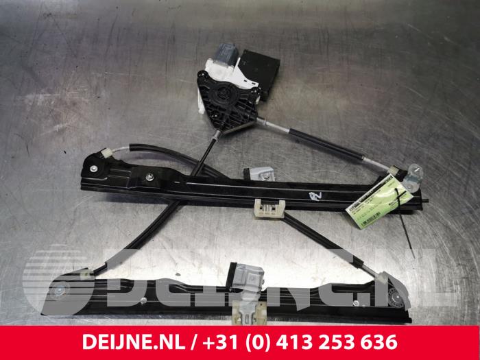 Volkswagen Caddy Ruitmechaniek 2Deurs rechts-voor O89737