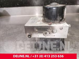 Renault Master ABS pump O90218 photo 3