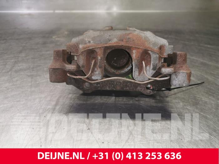 Volvo C70 Remklauw (Tang) links-voor O90444