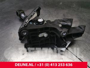Ford Focus Schaltung O90438 foto 3
