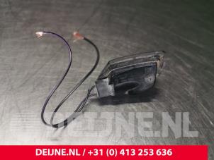 Volvo V40 Einstiegbeleuchtung O90467 foto 2