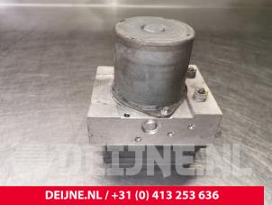 Mercedes Sprinter ABS Pumpe O90529 foto 2