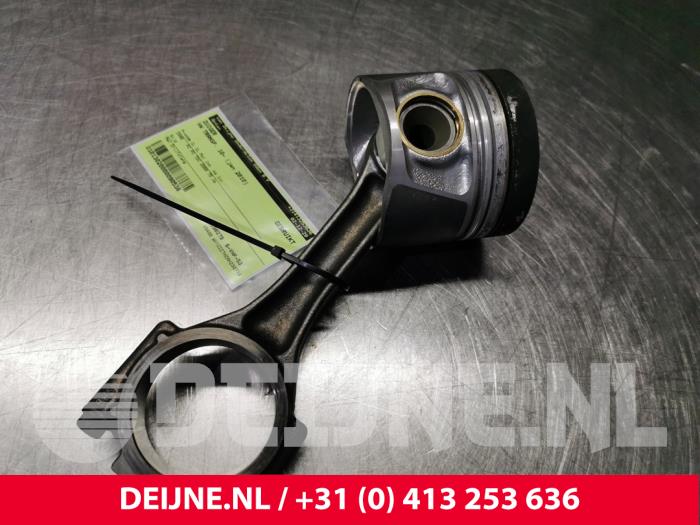 Gebruikte Zuiger Volkswagen Transporter T5 2.0 TDI DRF Prijs € 96,80 Inclusief btw aangeboden door van Deijne Onderdelen Uden B.V.