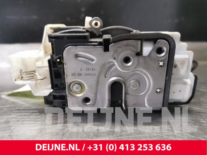 Volvo V40 Deurslot Mechaniek 4Deurs links-voor O90561