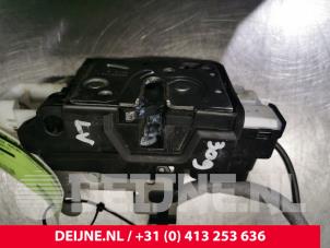 Volvo V40 Türschlossmechanik 4-türig links vorne O90561 foto 3