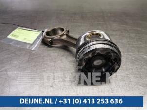 Volkswagen Transporter Kolben O90605 foto 4